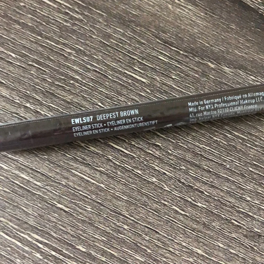 ❤️$4 NWT NYX Epic Wear Eyeliner Stick in Deepest Brown .04oz